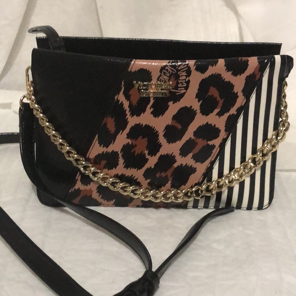 Victoria's Secret Handbags - Victoria’s Secret Crossbody Bag NWOT